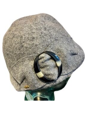 Grace Wool Felt Cloche Hat Gray Black Ring Accent Lined Parisian 20s Size Medium
